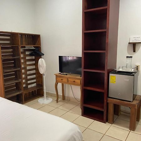 Meson Don Quijote Apartment Ajijic Bagian luar foto