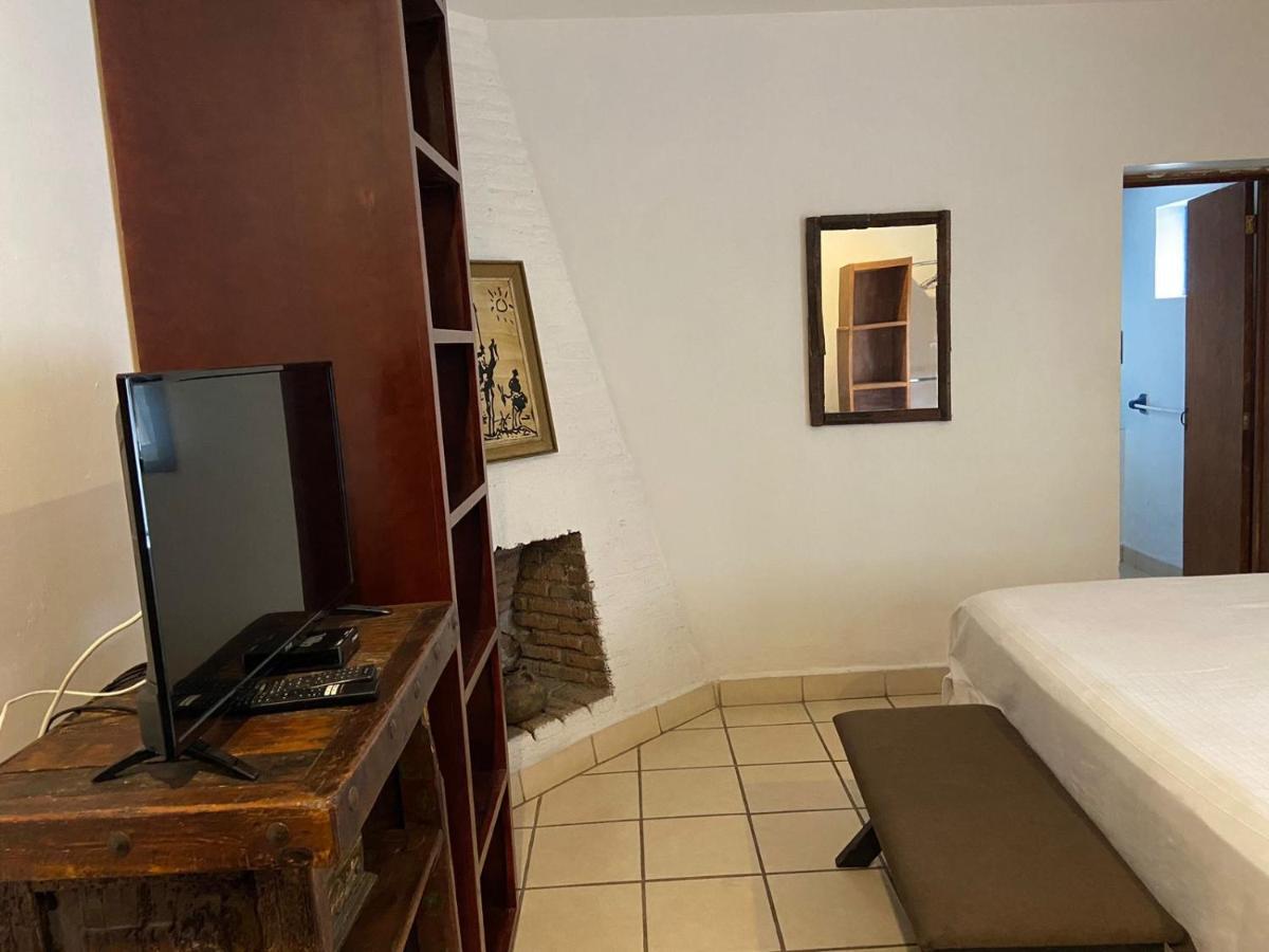 Meson Don Quijote Apartment Ajijic Bagian luar foto